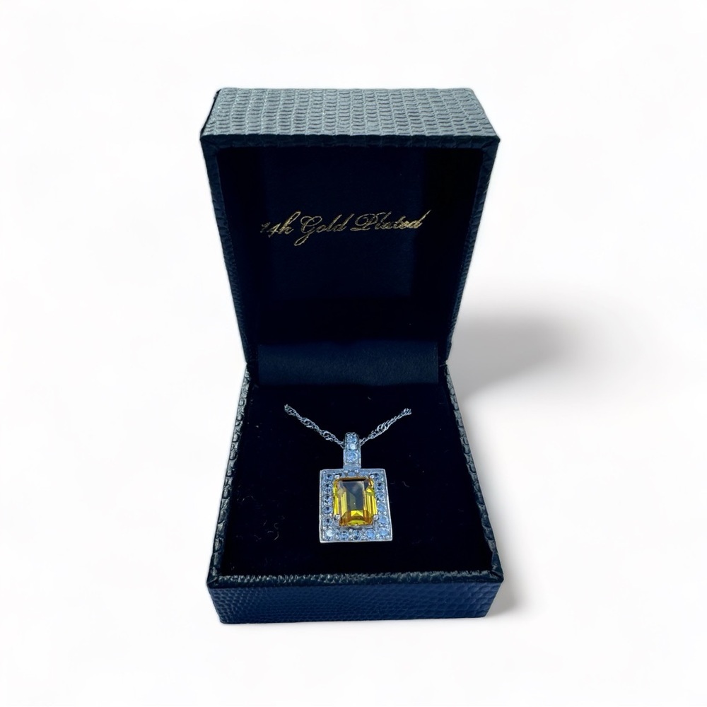 Vintage Yellow Gold Gemstone 14K Gold Plated Necklace
